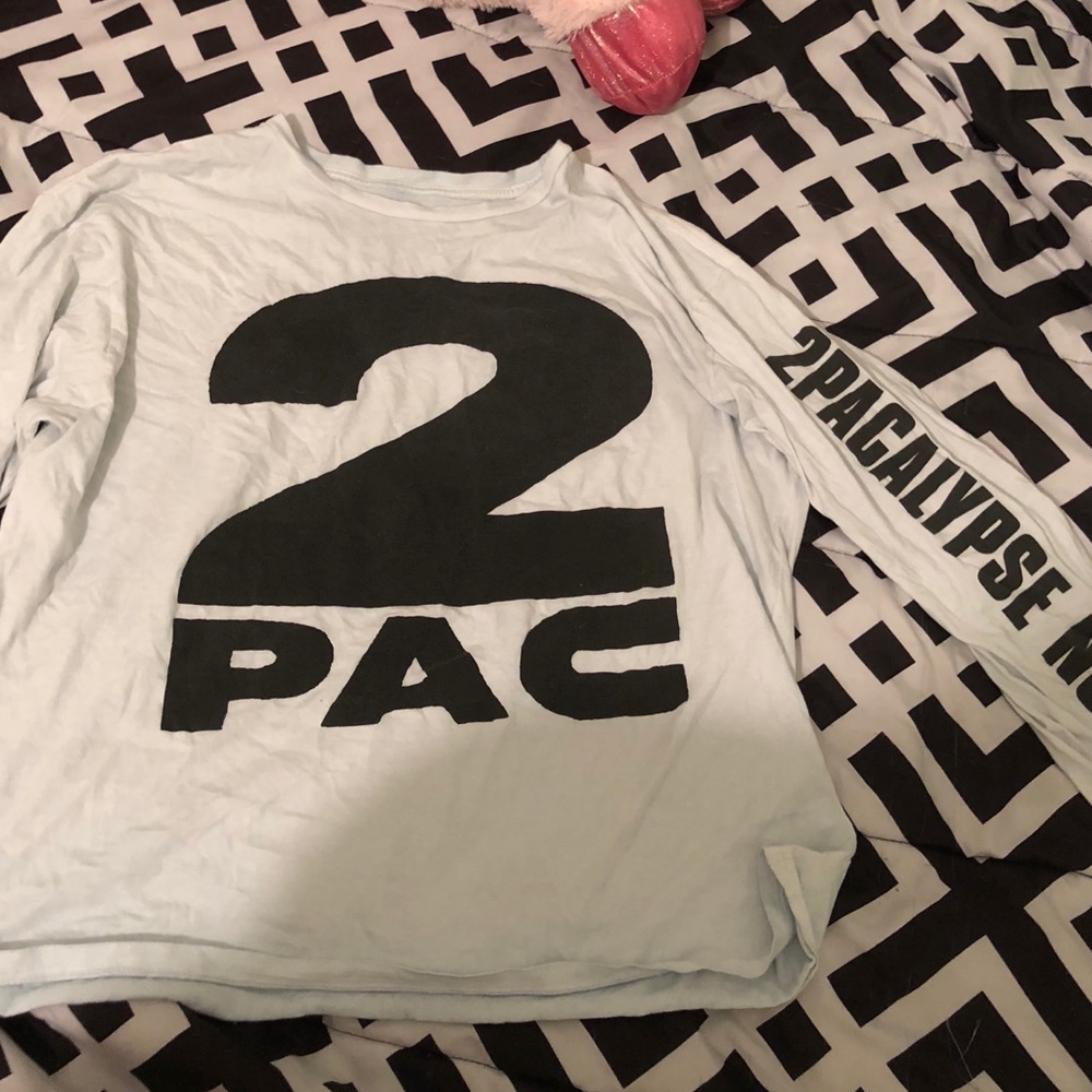 Tupac shirt